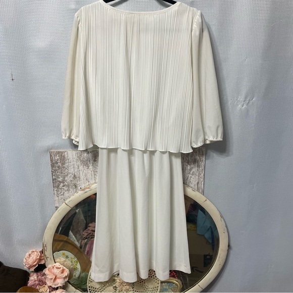 Vintage Sandi Dee White Lace Pleated layered Dress Size 11/12 - Picture 5 of 7